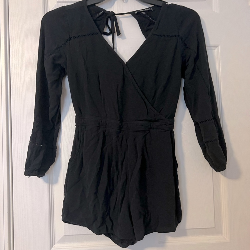 EUC black Abercrombie & Fitch romper with pockets